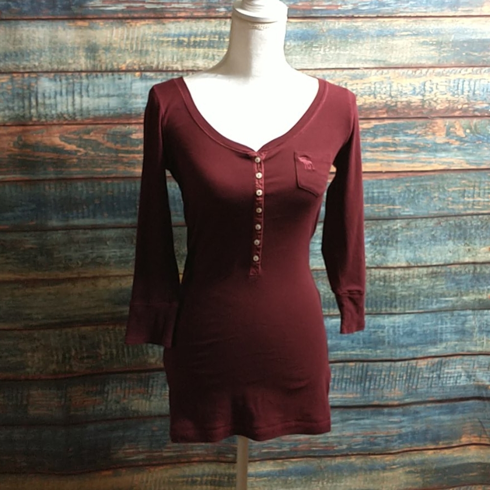Abercrombie and Fitch 3/4 length sleeve size
